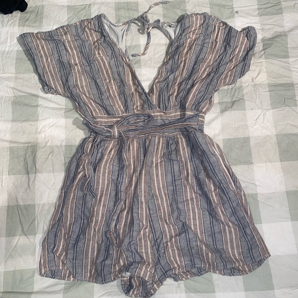 American Eagle romper sz XL